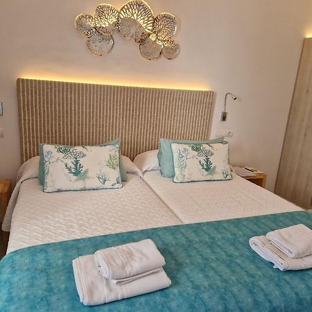 Apartamentos Costamar II Es Pujols Dış mekan fotoğraf