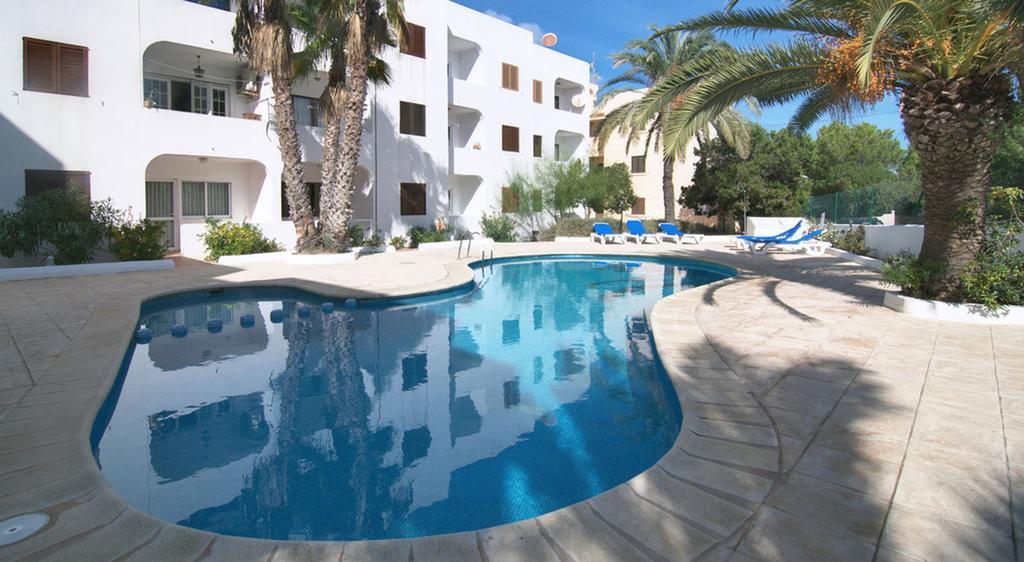 Apartamentos Costamar II Es Pujols Oda fotoğraf