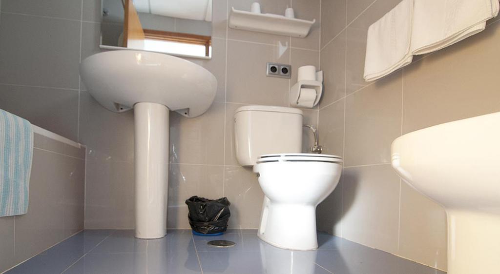 Apartamentos Costamar II Es Pujols Oda fotoğraf
