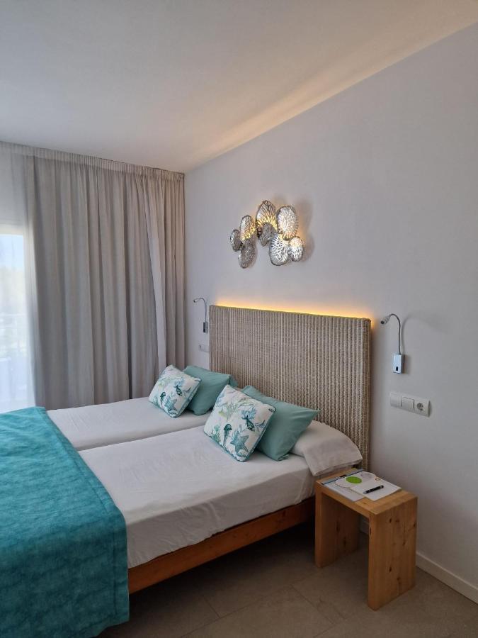 Apartamentos Costamar II Es Pujols Dış mekan fotoğraf